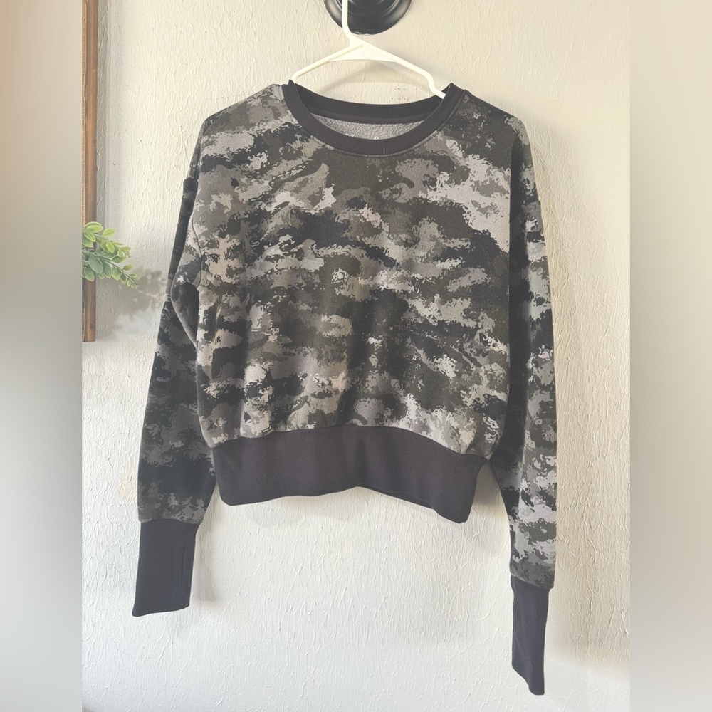 Camo long sleeved shirt, never worn.